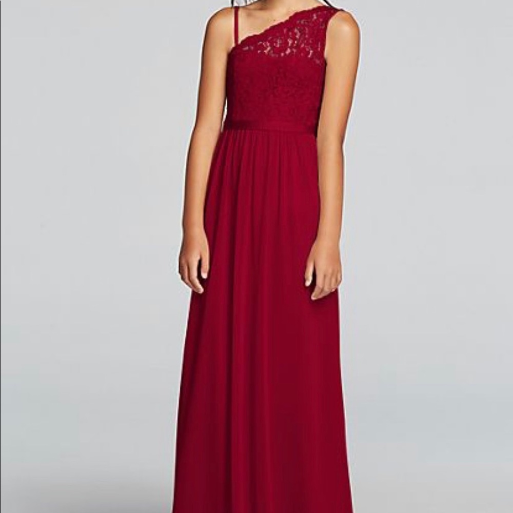 Junior bridesmaid dress never worn still has tags size 6